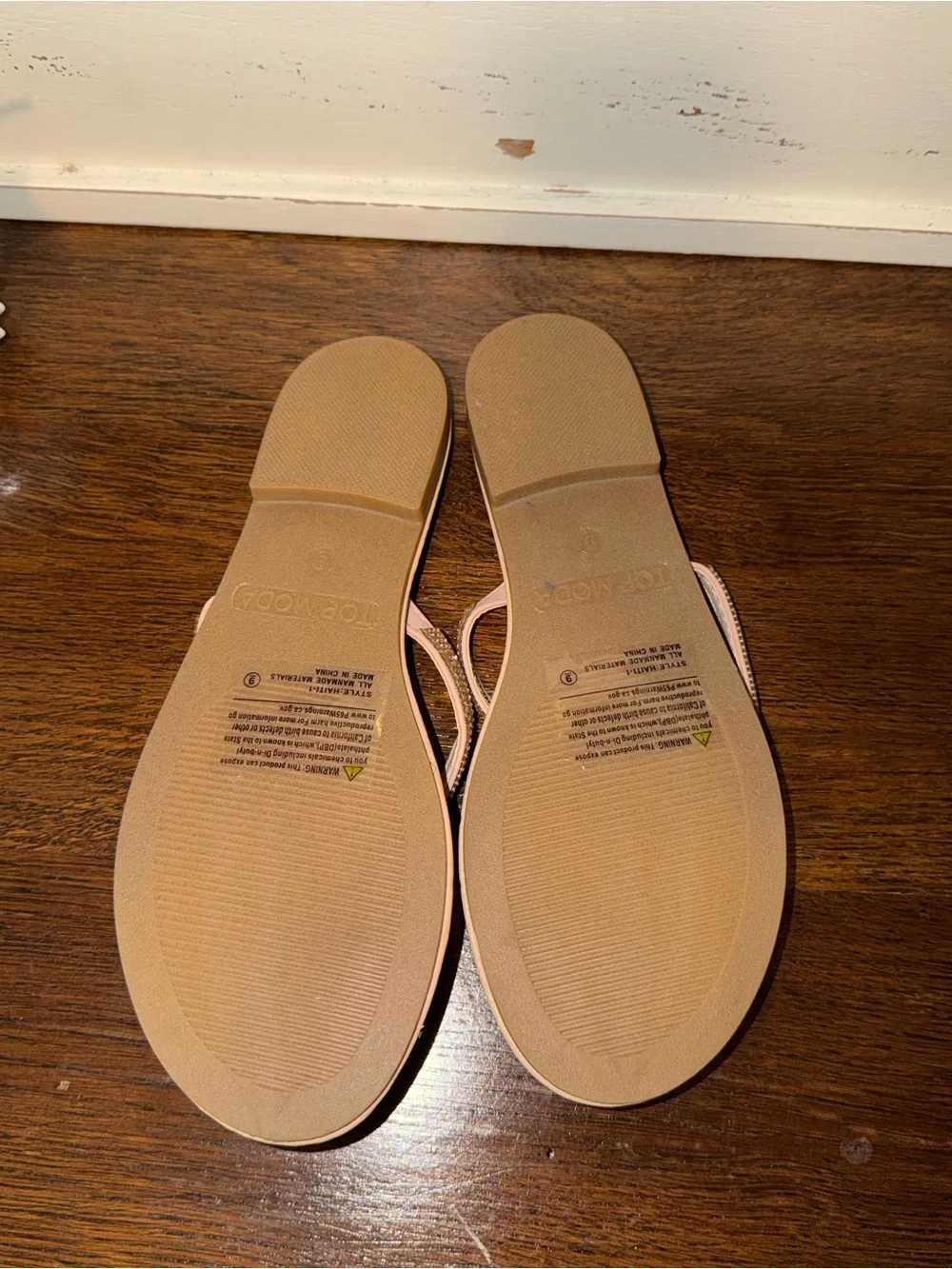 🎉TOP Moda rose Rhinestone Trim Flip Flop Sandals size 9 - Picture 5 of 5